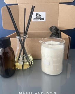 Lab Beaker Candle & Flask Diffuser Set